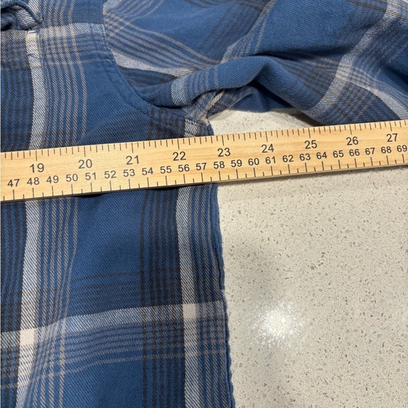 Eastern Mountain Sports Blue and Gray Flannel Shirt - Picture 4 of 7
